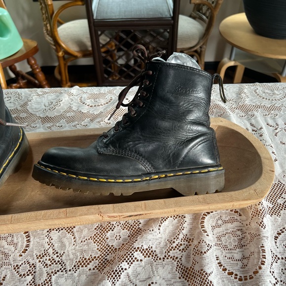 DOC MARTENS Vintage MIE black leather chunky platform sole lace-up combat boots - Picture 5 of 11